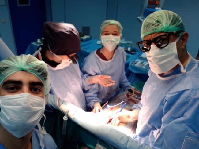 Yıkıntıların arasından tıp fakültesine