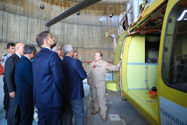Bakan Varank Hürkuş'un deneme uçuşuna katıldı