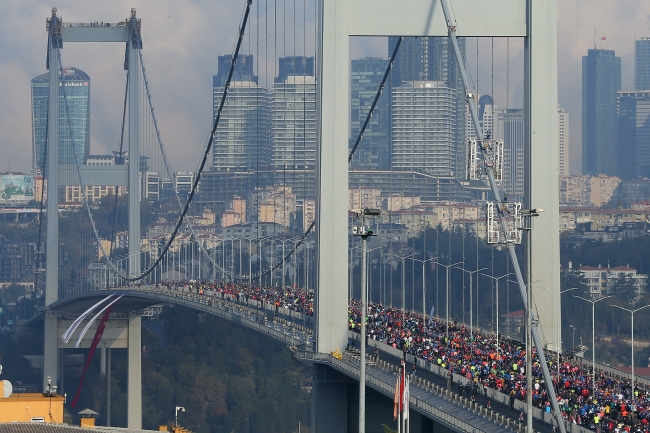 İstanbul Maratonu'nda Kenyalı atletlerden parkur rekoru