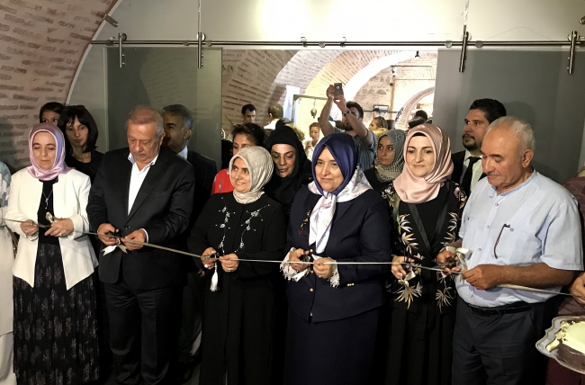 10. Osmanlı'dan Günümüze Nakış Sergisi açıldı