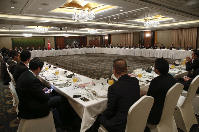 Başbakan Yıldırım, Güney Kore'de iş dünyasının üst düzey temsilcilerini kabul etti