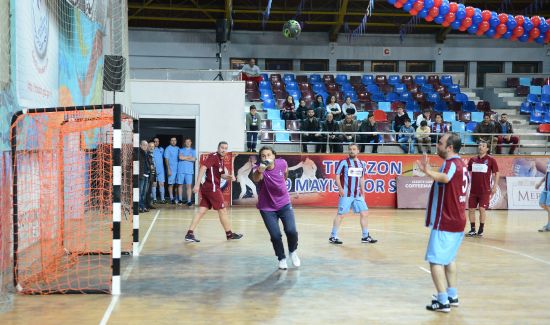 Trabzon'da 'Efsaneler Yeniden' turnuvası