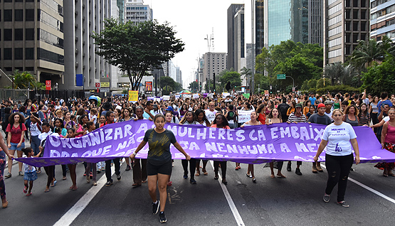 Sao Paulo'da 'Dünya Kadınlar Günü Yürüyüşü'