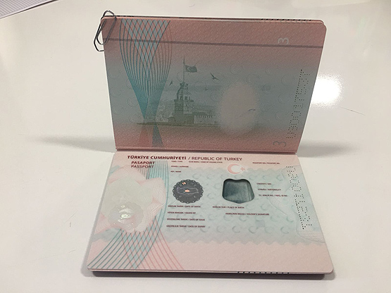 Yeni pasaportlar sahteciliğe karşı daha güvenli olacak
