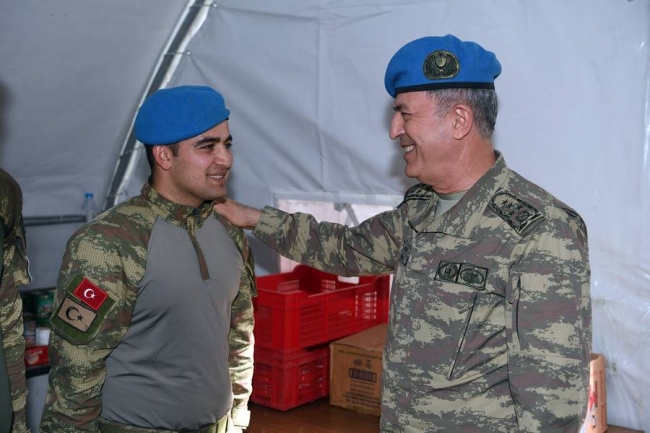 Genelkurmay Başkanı Akar: Atalarımızın yolunda yürüdüğünüzü tüm dünyaya gösterdiniz