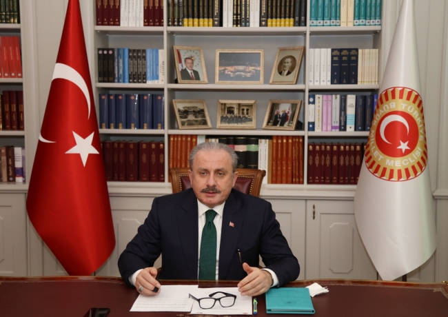 TBMM Başkanı Şentop: Öğrencilerimize davranışımız, adaletsizliğe yol açmamalı