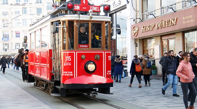 İstiklal Caddesi yeniden İstanbul'un hizmetinde