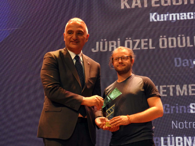 Bakan Ersoy: Ülkemiz dünyanın önemli sanat üretim merkezlerinden biri haline geldi