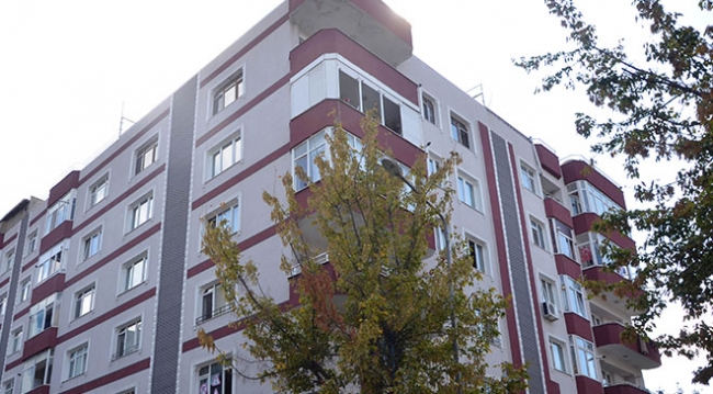 Avcılar'da 3 bloktan oluşan bina için tahliye kararı