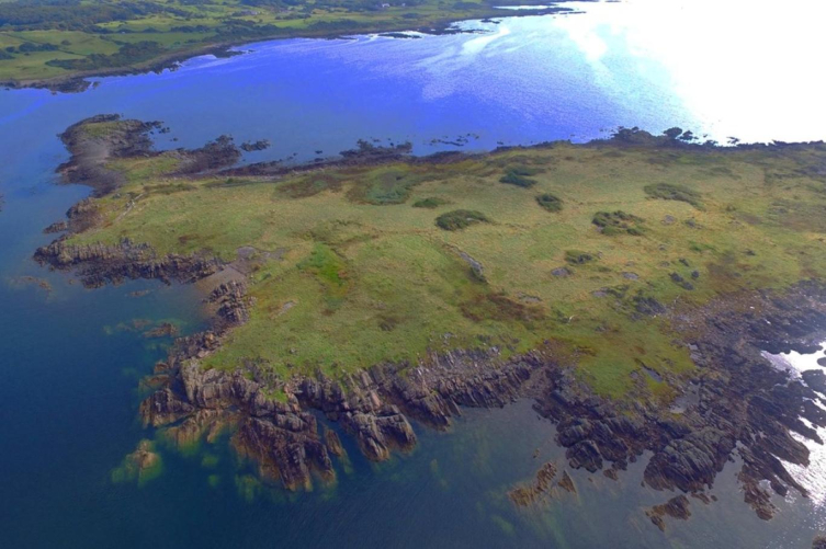 İskoç adası 150 bin sterlinden satışa çıktı