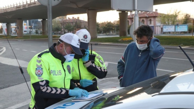 Koronavirüs ile ilgili merak edilenleri siz sordunuz uzmanlar yanıtladı