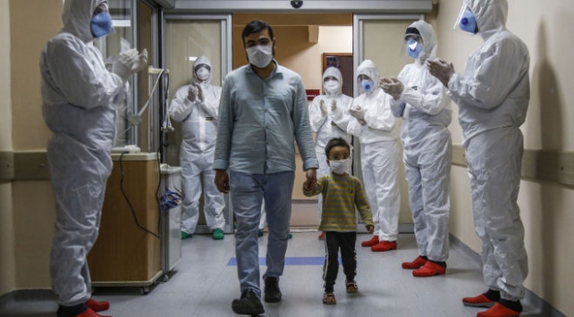 Koronavirüs ile ilgili merak edilenleri siz sordunuz uzmanlar yanıtladı