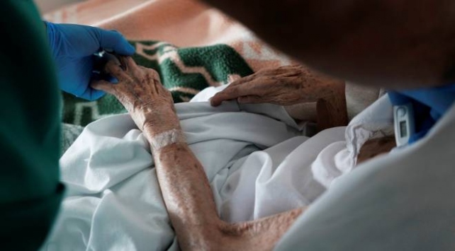 Koronavirüs ile ilgili merak edilenleri siz sordunuz uzmanlar yanıtladı