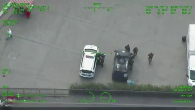 İstanbul'da kaçak ürün satıcılarına operasyon: 65 bin ürüne el konuldu