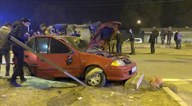 Iğdır'da zırhlı polis aracı ile otomobil çarpıştı: 4 yaralı