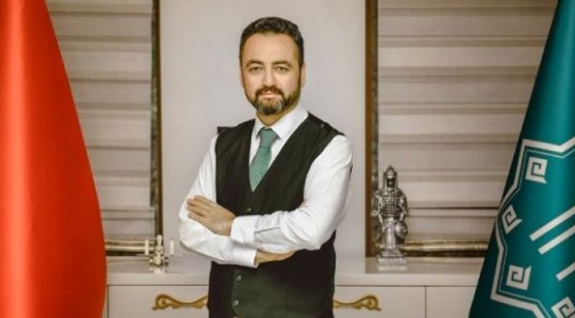 Göç yolunu şaşıran yavru flamingo koruma altına alındı