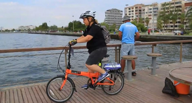 15 yıldır her gün işe bisikletle gidip geliyor
