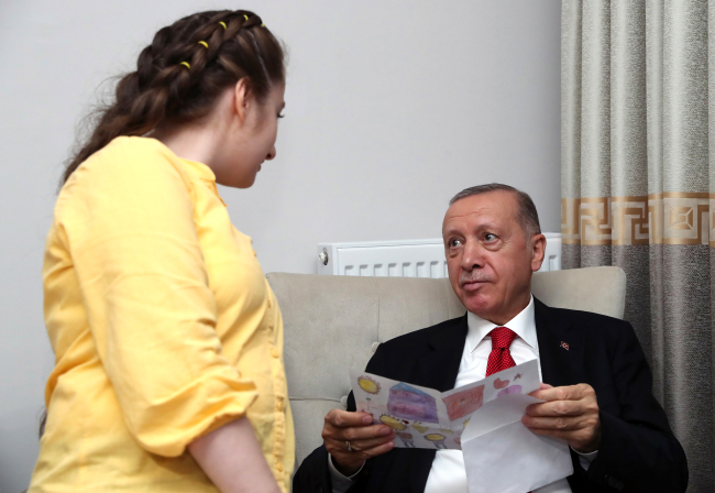Cumhurbaşkanı Erdoğan'ı duygulandıran mektup