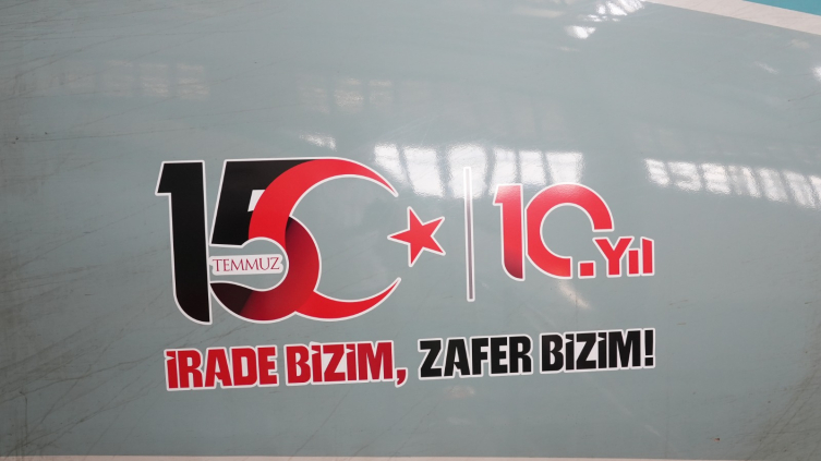 15 Temmuz'un yıl dönümünde YHT özel logoyla sefer yapacak