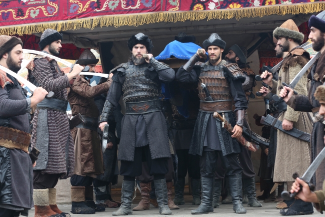 'Diriliş Ertuğrul' yeni sezon ilk bölümüyle bugün TRT1'de