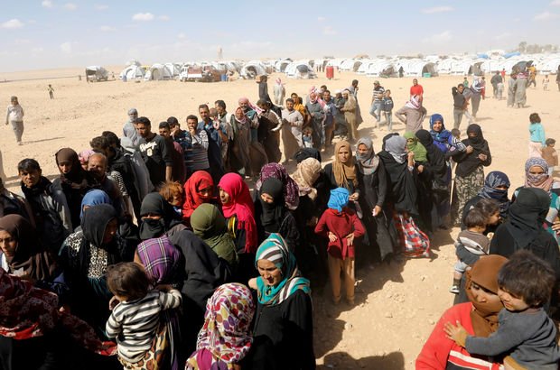 Esed rejimi çatışmalardan kaçan sivilleri zorla silah altına alıyor