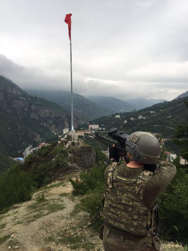 PKK'lı teröristlerin paniği telsiz konuşmalarına yansıdı