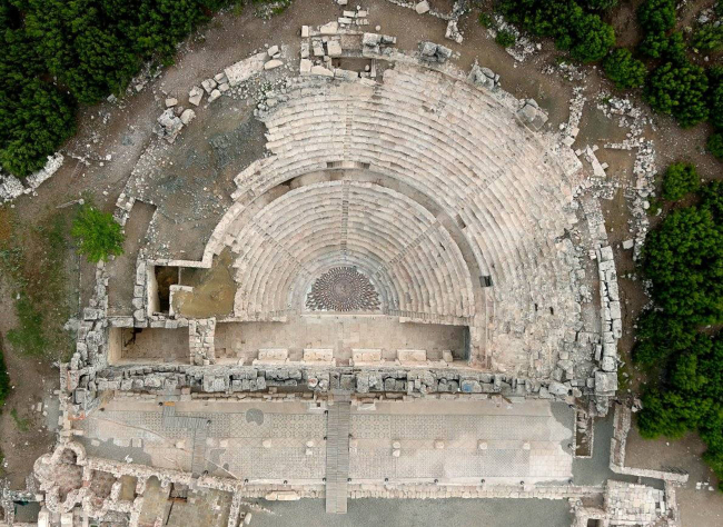 Medusa mozaiği kıştan korunacak