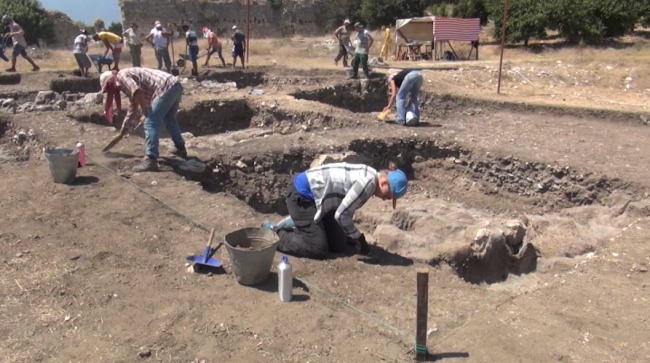 Limyra Antik Kenti'nde arkeolojik kazılar başladı