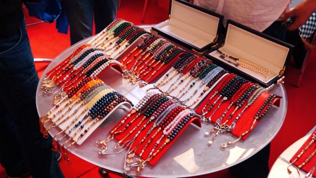 Bingöl'e düşen meteordan yapılan 150 bin liralık tespih