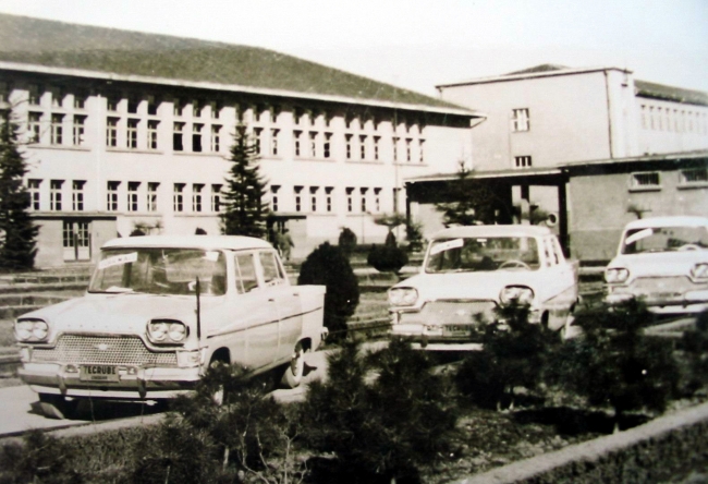 Türk otomotivinin ilk göz ağrısı 'Devrim'e ziyaretçi akını