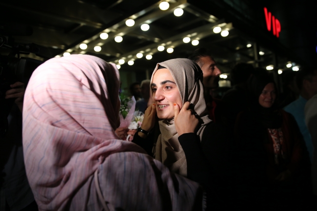 Ebru Özkan Türkiye'de