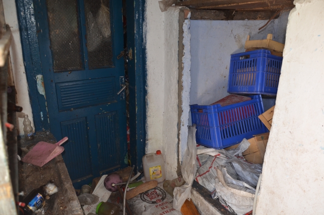 Kiraladığı evleri 'çöp ev'e dönüştürdü