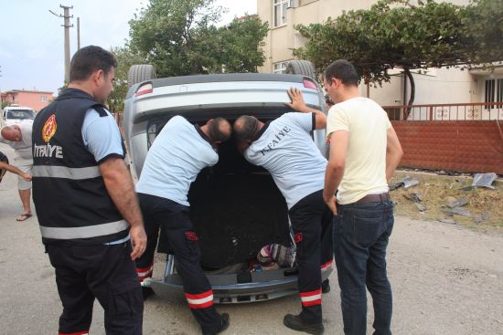 'Emniyet kemeri' hayatlarını kurtardı