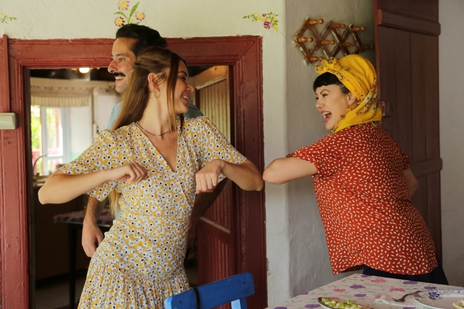 Kalk Gidelim Eve dizisinden bayram sürprizi