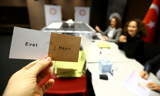 ABD'de oy verme işlemi başladı