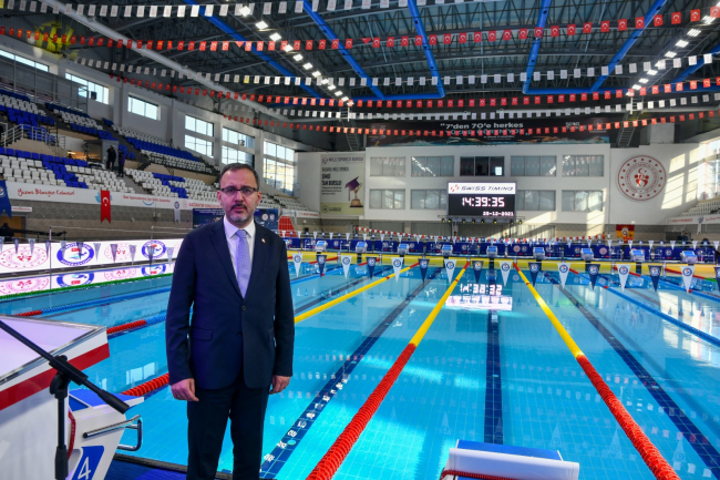 Gençlik ve Spor Bakanlığı Türkiye'yi yüzme havuzlarıyla donatıyor