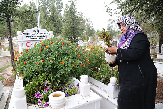 'Bizim için bayram hainlerin cezalarını bulduğu gün'
