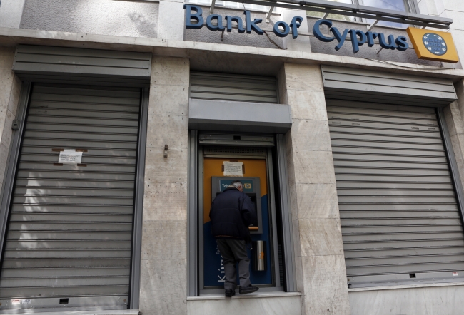 GKRY'deki ekonomik krizde çok sayıda banka etkilendi. Fotoğraf: Reuters