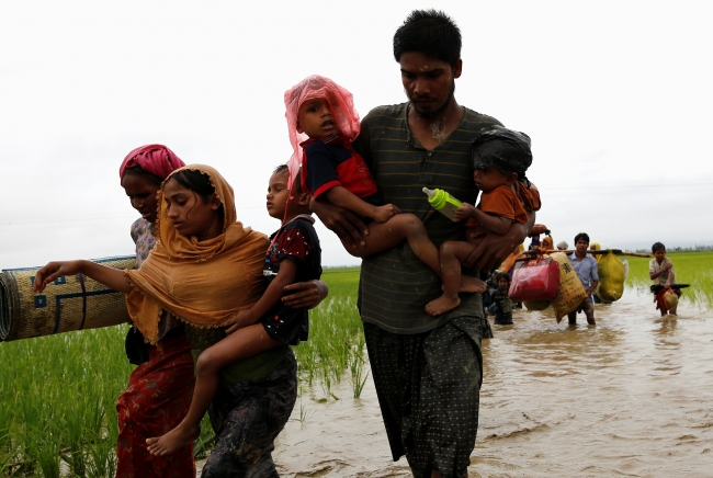 Myanmar, katliamı örtbas etmeye çalışıyor