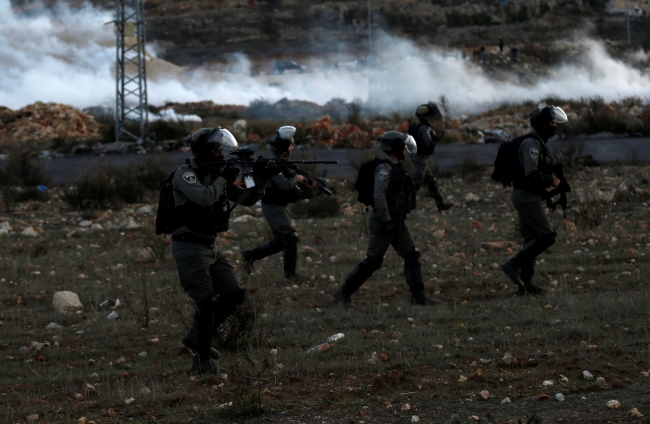 İsrail'den Filistinli göstericilere sert müdahale: 63 yaralı