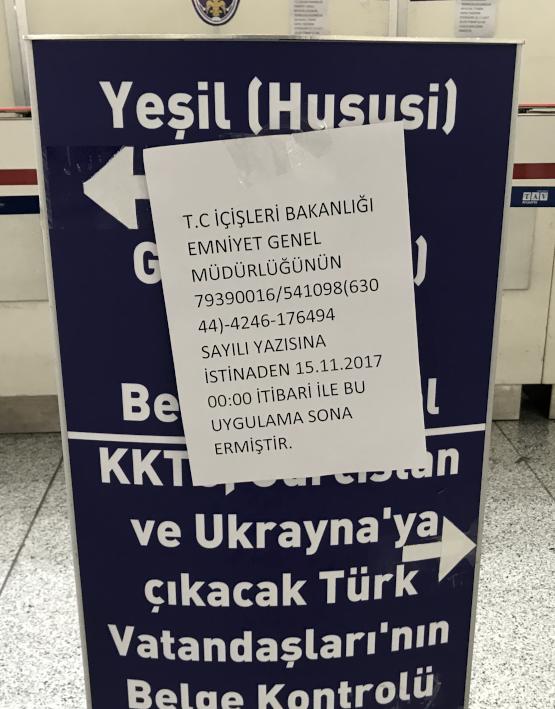 Memurlara yurt dışına çıkışlarda belge zorunluluğu kaldırıldı