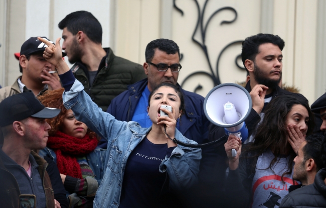 Tunus'ta hayat pahalılığı protesto ediliyor