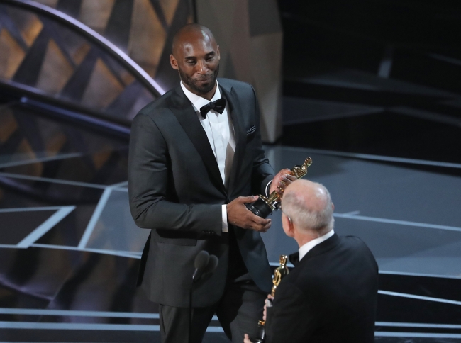 NBA efsanesi Kobe Bryant'a Oscar