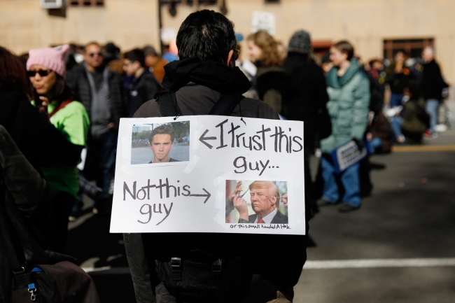 ABD'de yüzbinlerce kişi silahlanmaya karşı sokakta
