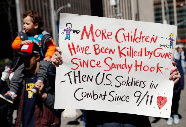 ABD'de yüzbinlerce kişi silahlanmaya karşı sokakta