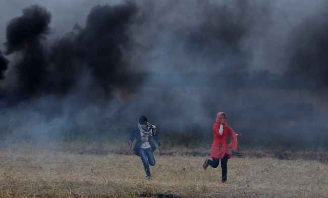 İsrail askerleri Gazze sınırında bir Filistinliyi daha şehit etti