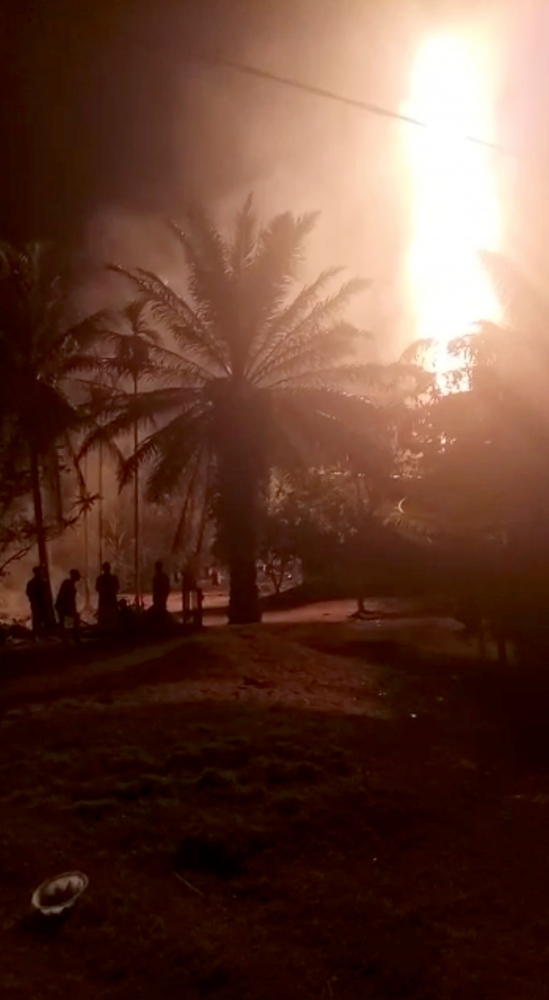 Endonezya'da kaçak petrol kuyusunda patlama: 18 ölü, 41 yaralı