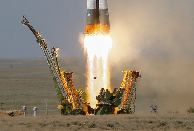 Rus uzay aracı Soyuz MS-09 uzaya fırlatıldı