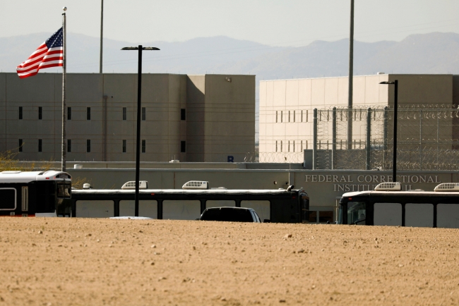 ABD'de göçmenler hapishanelere yerleştiriliyor