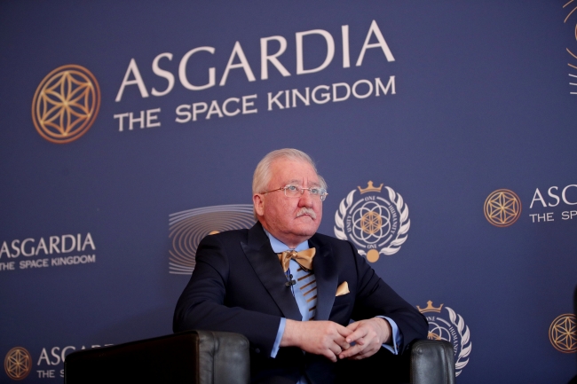 "Uzay ülkesi Asgardia" devlet başkanını seçti, vatandaşlarını bekliyor